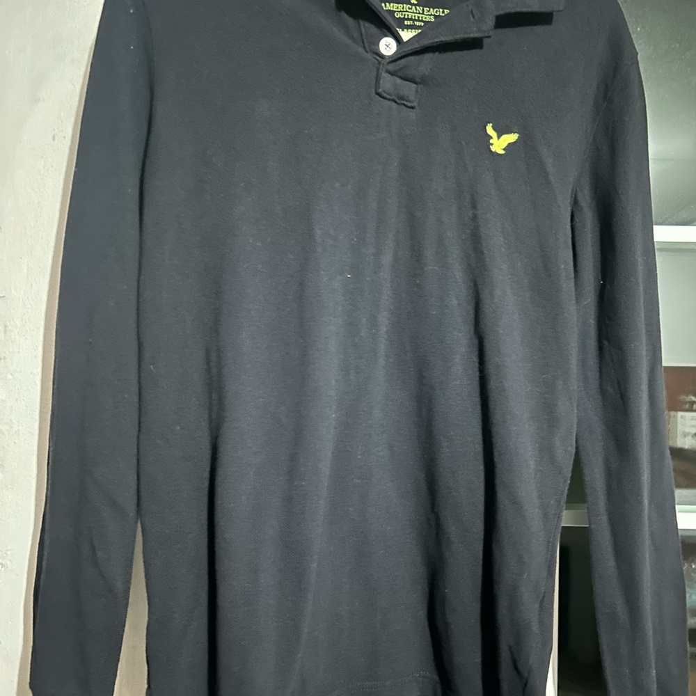 American Eagle Outfitters Men's Black Shirt